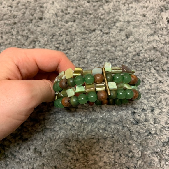Chunky green bead bracelet - Picture 4 of 4